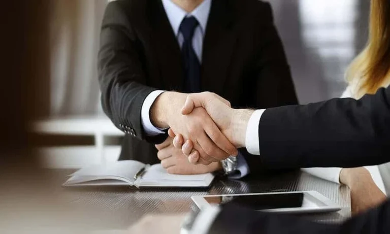 5 Benefits of Choosing a Subrogation Law Firm